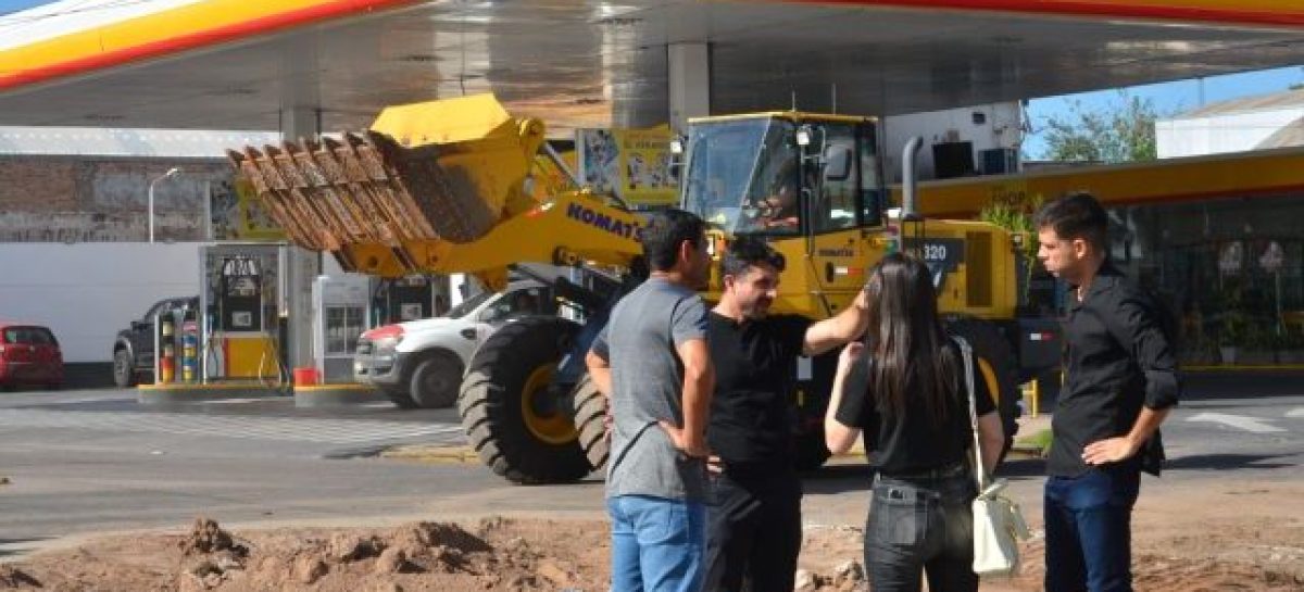 El municipio reemplaza la rotonda de Rivadavia y Facundo Quiroga por un semaforo inteligente e iluminacion led.