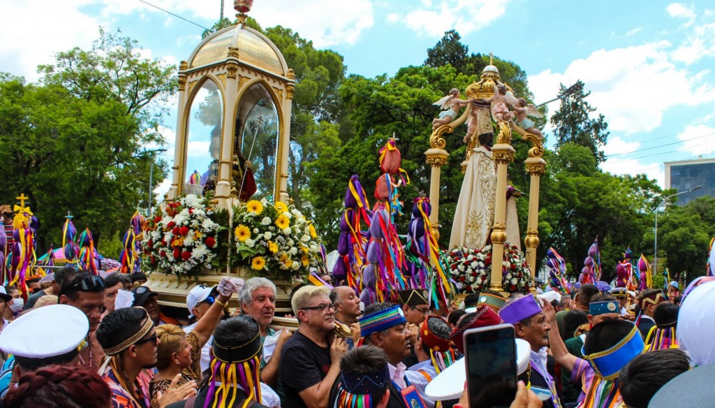 Hoy se realiza la solemne procesión de San Nicolás y el Niño Alcalde. 