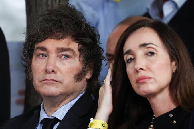 Y la casta?Milei subió un 90% el sueldo a funcionarios de alto rango