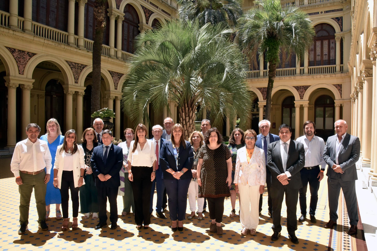 Manzur y Vizzotti dieron apertura a la primera reunión presencial de Consejo Federal de Salud de 2023
