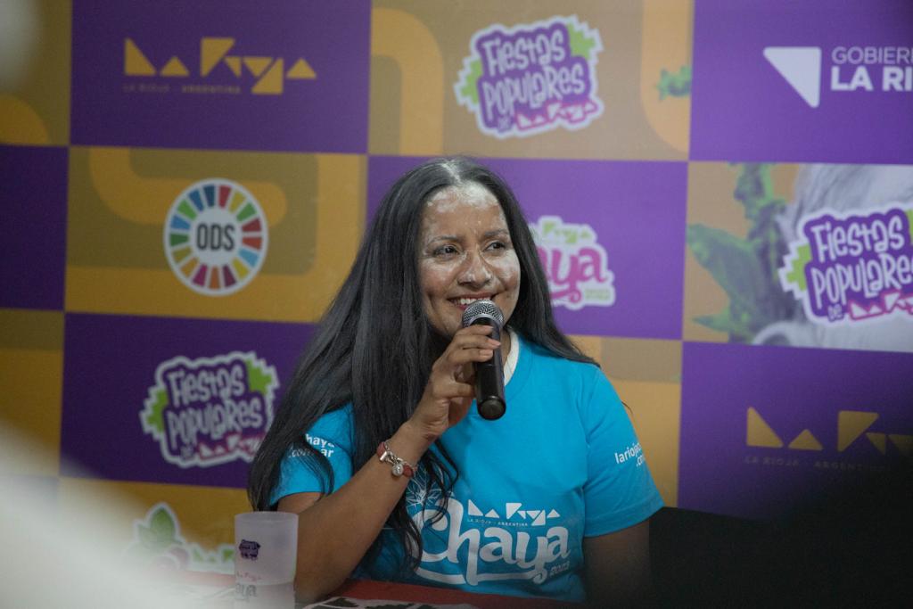 Bruja Salguero. “Me llevo lo más lindo que es compartir y meterme entre la gente”