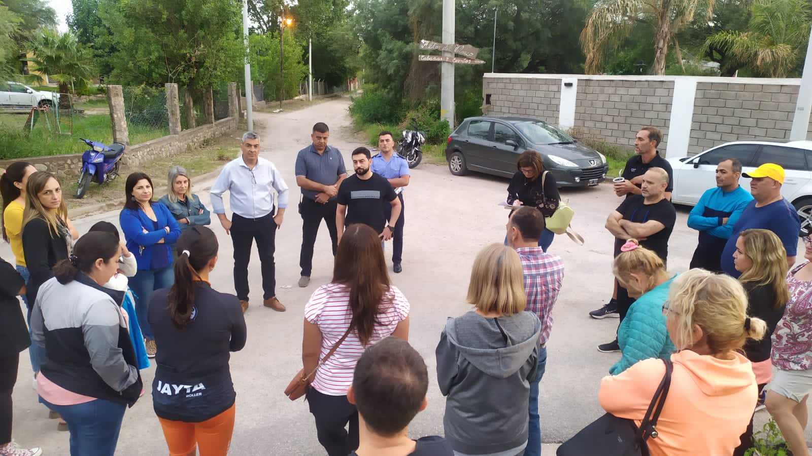 El Ministerio de Seguridad llega a los barrios para escuchar inquietudes de los vecinos