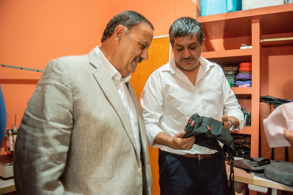 Es importante que los “pequeños emprendedores empiecen a crecer y desarrollarse como empresarios”