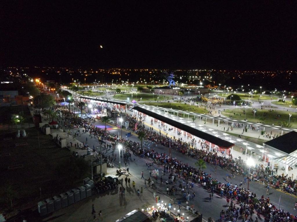 Con miles de espectadores se realizaron los Corsos Riojanos