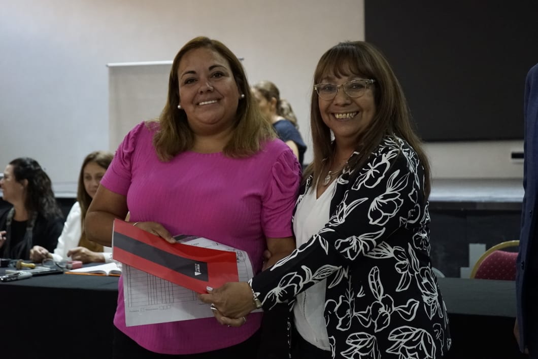 Entrega de cargos docentes. El Gobierno riojano sigue trabajando por la Educación.