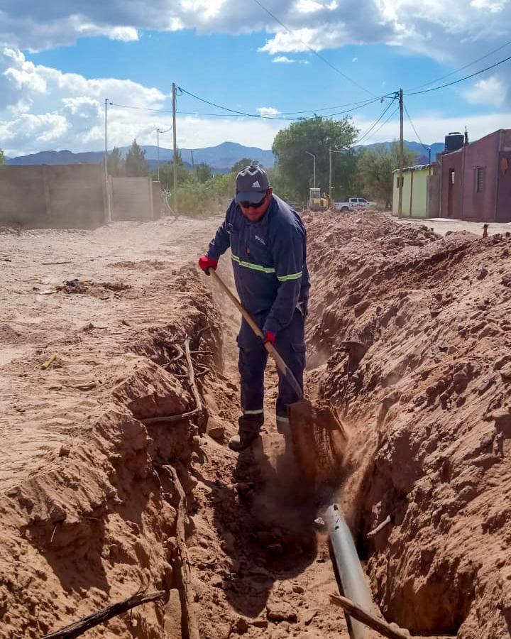 Villa Unión.  Avanza la ejecución de obras clave para mejorar el acceso al agua potable