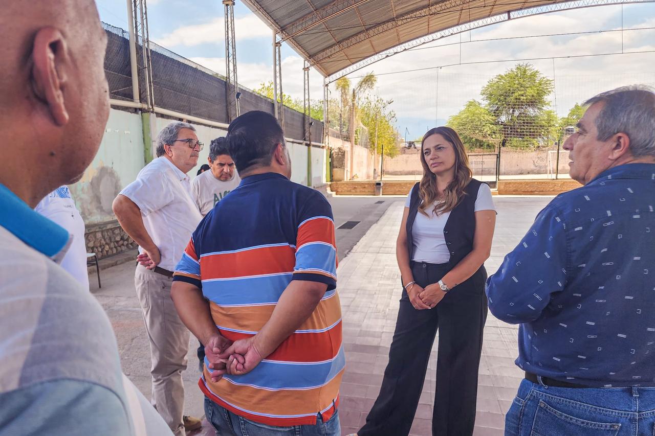 Teresita Madera visitó el Sindicato de Obreros y Empleados Viales Provinciales.