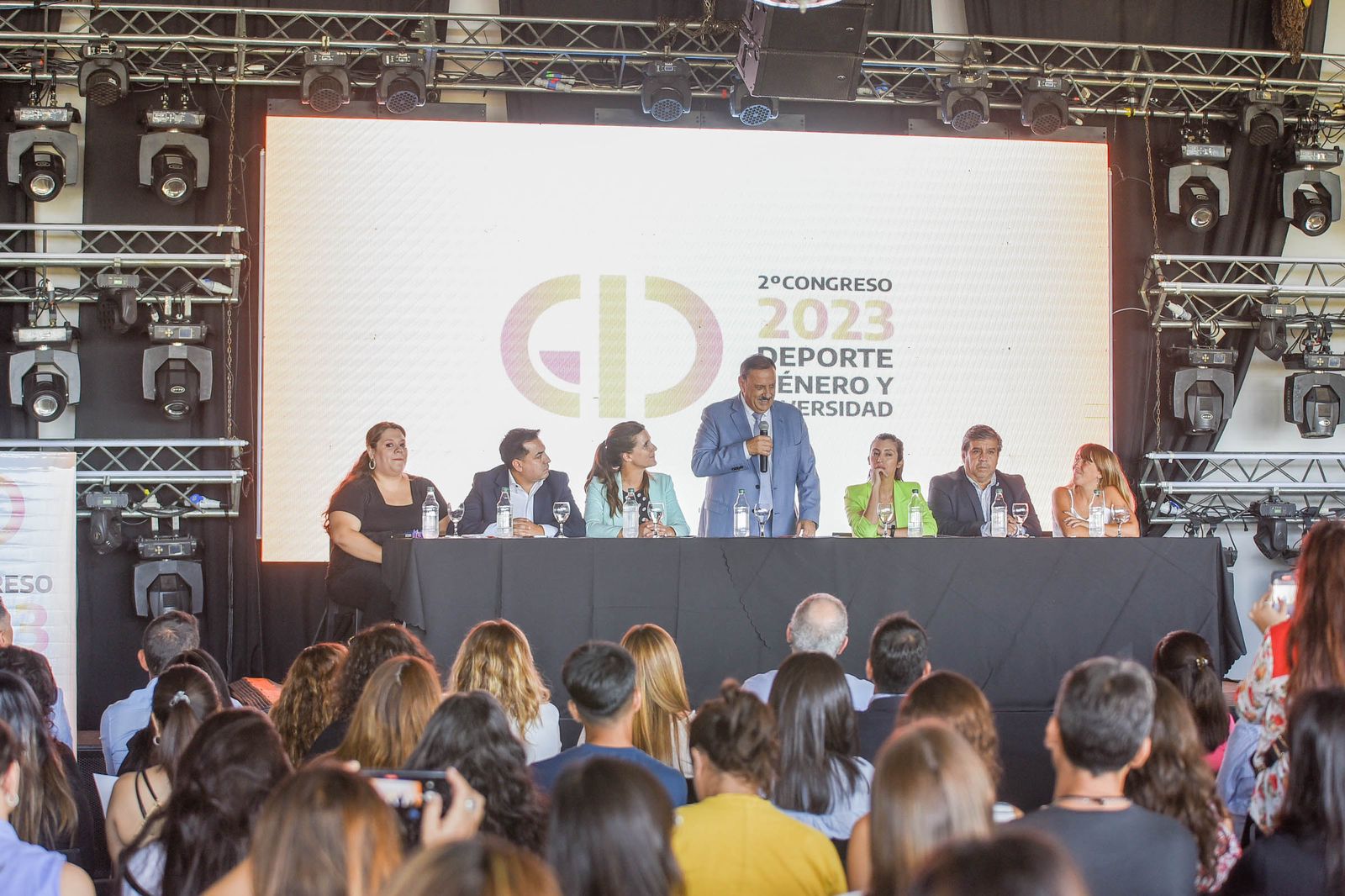 El gobernador Ricardo Quintela asistió a la apertura del 2° Congreso de Deporte, Género y Diversidad 2023