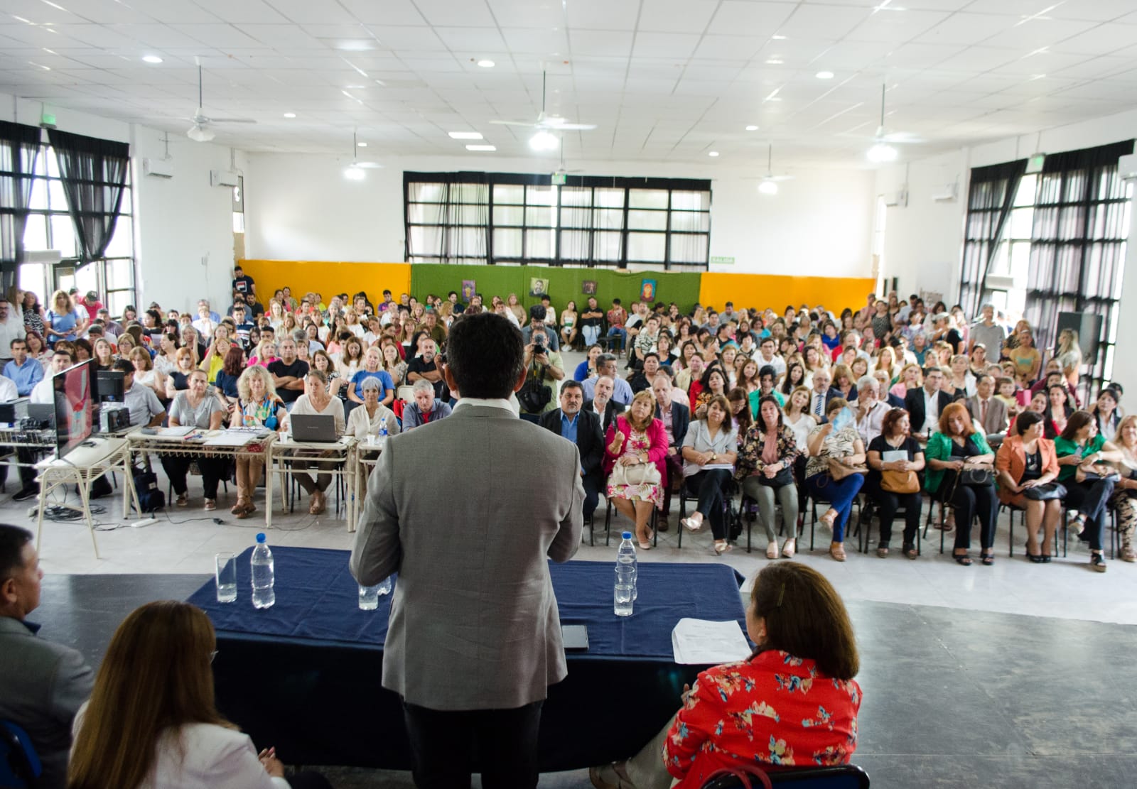 El Gobierno continúa con la entrega de cargos en el marco del concurso docente