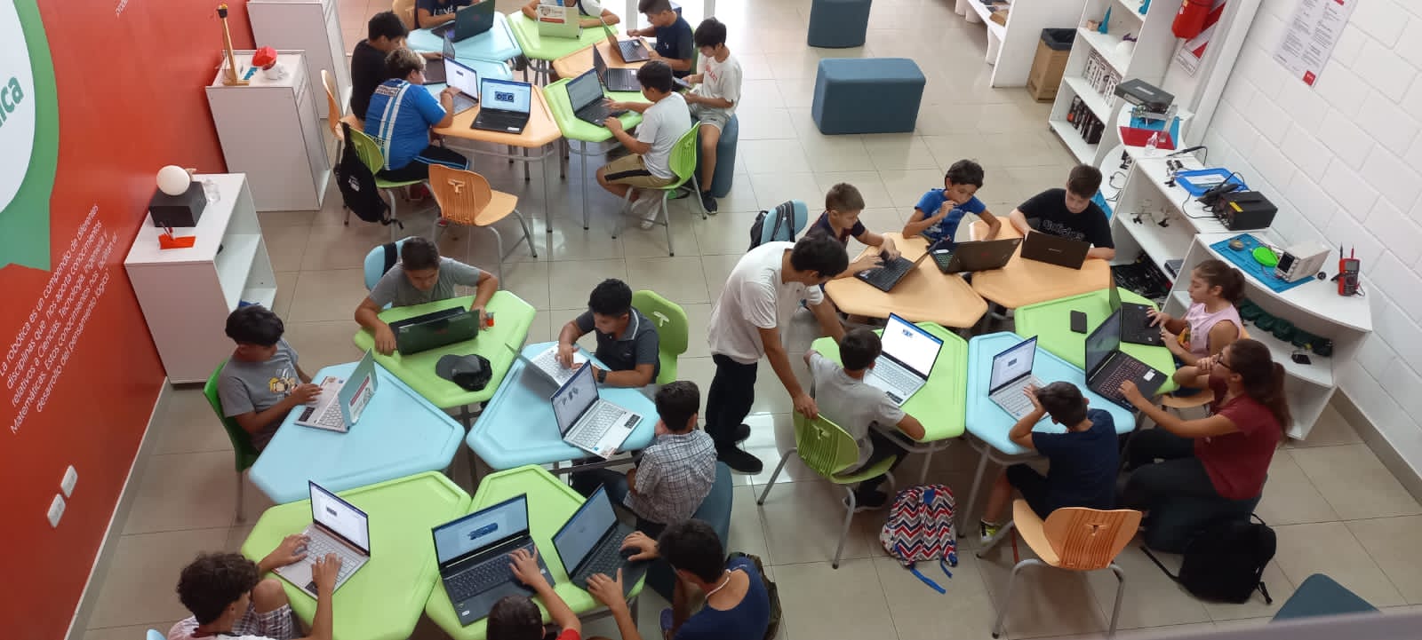 El Centro Tecnológico Núcleo del Conocimiento inició con gran éxito sus actividades en sus sedes de Capital y Villa Unión.