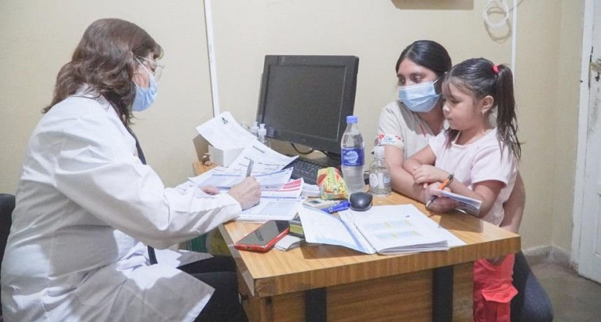 Especialistas del Ministerio de Salud atendieron en Villa Unión, Villa Castelli y Guandacol