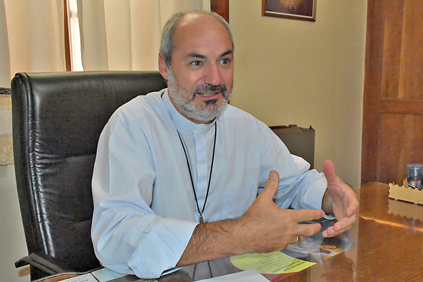 El Obispo de La Rioja opinó del paro docente y exhortó una “iglesia en salida”