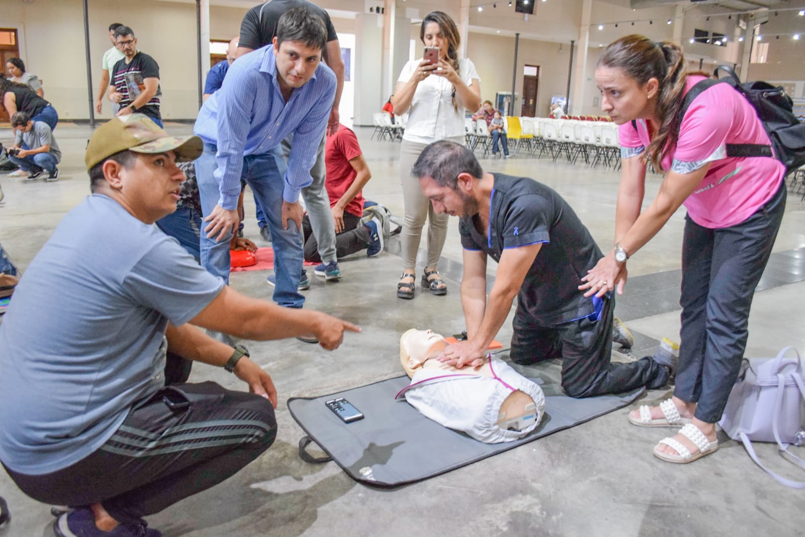 Salud continúa capacitando a la comunidad en Reanimación Cardio Pulmonar(RCP)
