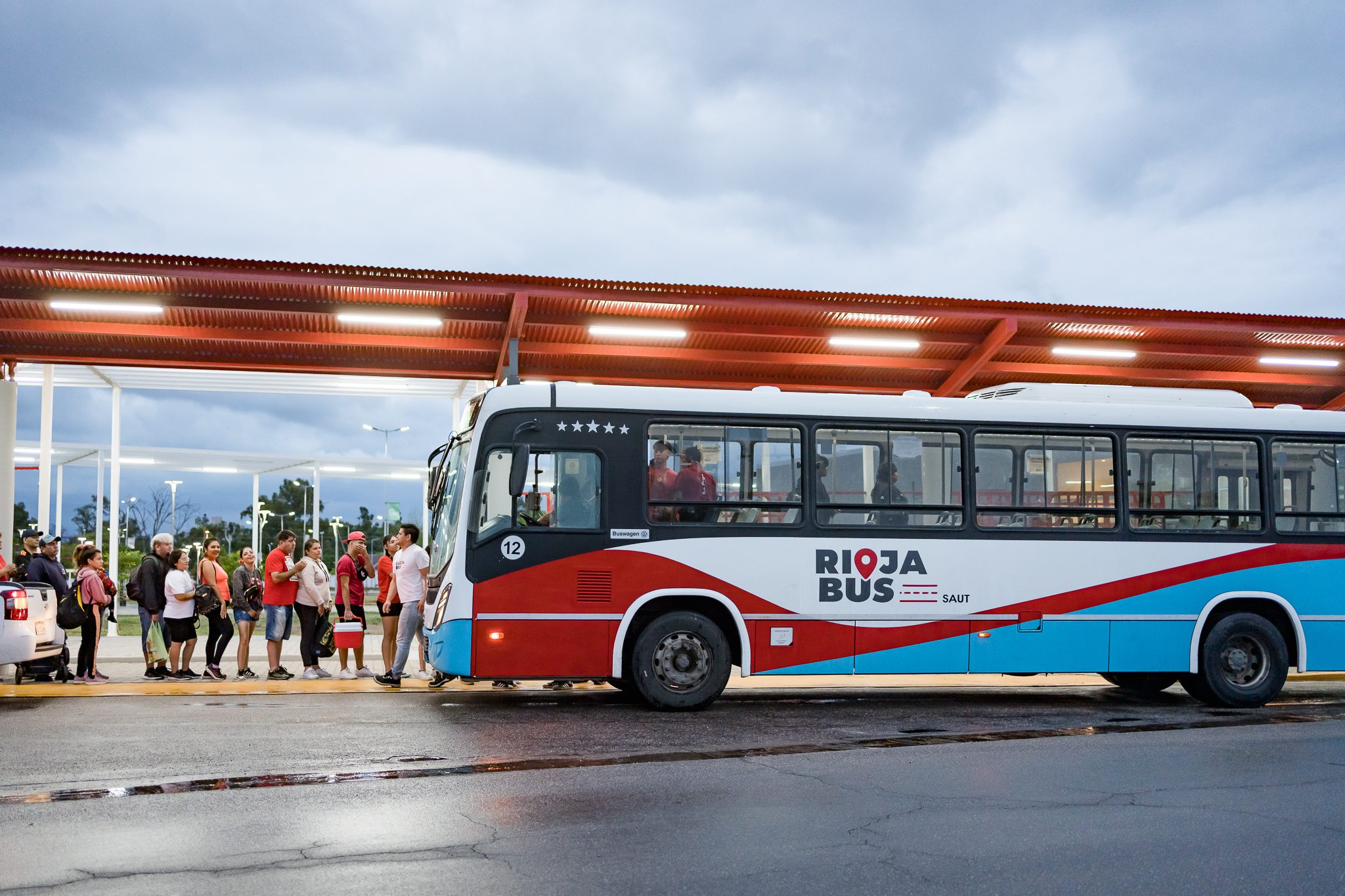 El boleto de transporte publico de pasajeros costara $ 300.00