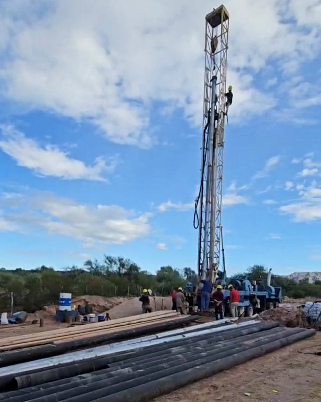 La construcción de la nueva perforación de Chepes alcanzo un 90 por ciento de avance.