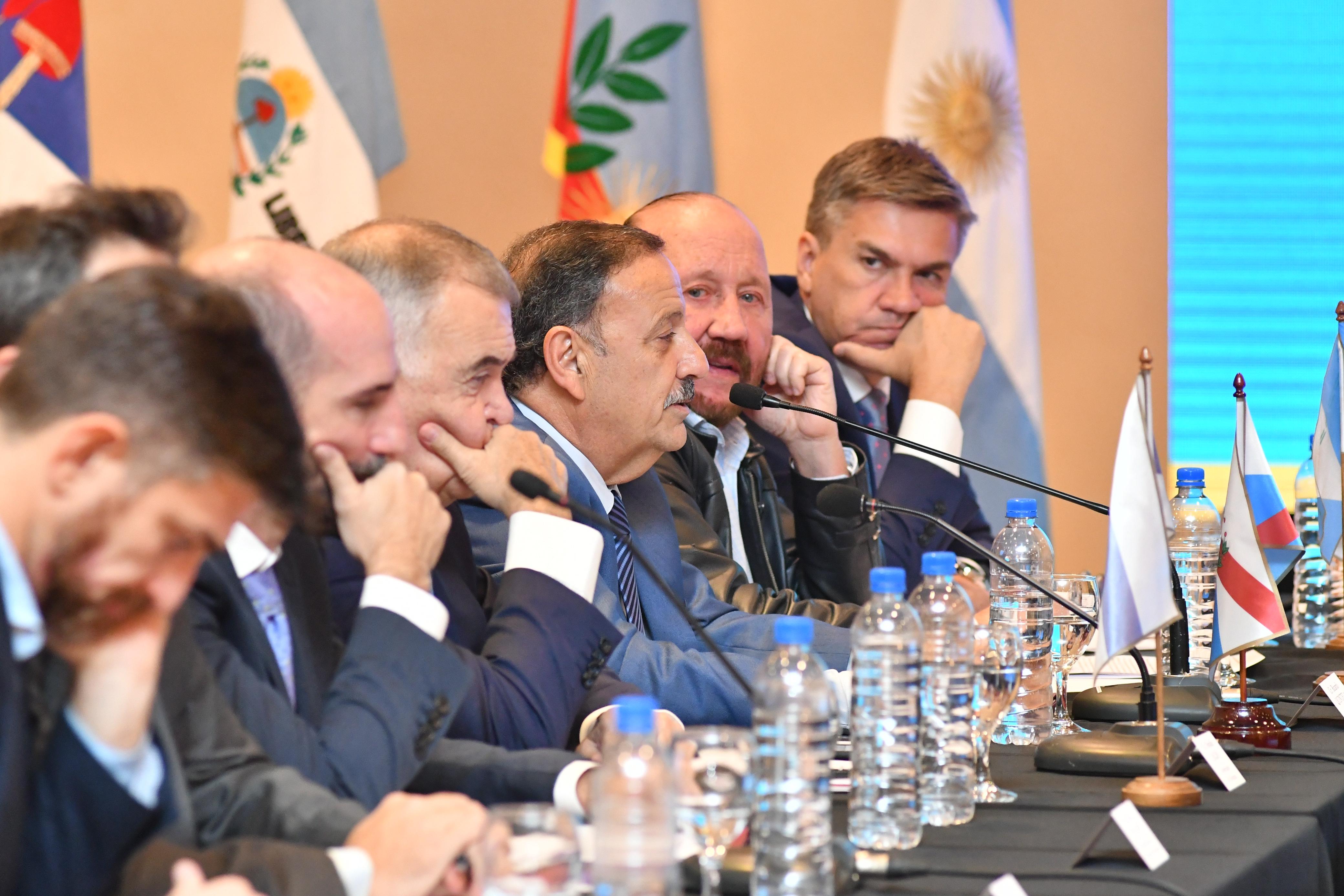 Comenzó en Salta la 19° Asamblea de Gobernadores del Norte Grande.