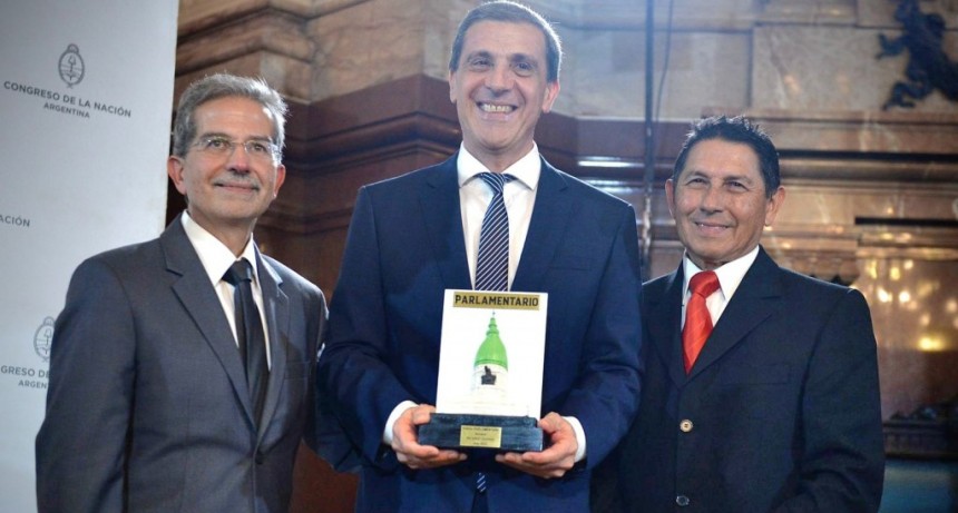 Ricardo Guerra fue elegido como el Senador del Año 2022 por su labor parlamentaria