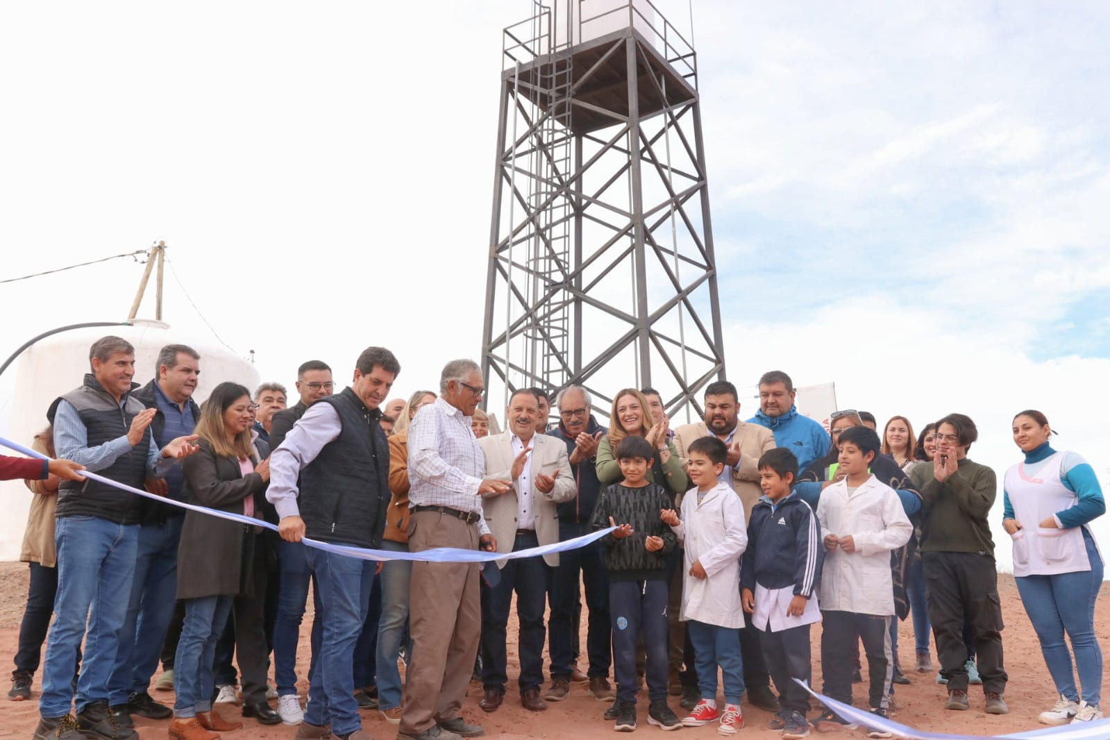 El gobernador Quintela inauguró nuevas obras de acceso al agua para un mejor desarrollo