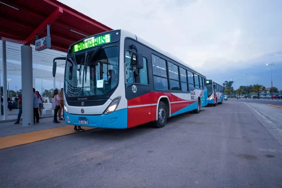 Rioja Bus: “Por el aumento de combustible, tenemos un 20% más de pasajeros comparando con el 2023”.