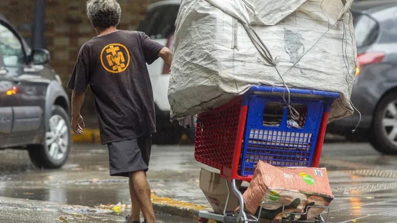 Alcanzó el 51,8% en marzo. Desde que asumió Milei hay tres millones más de pobres. 