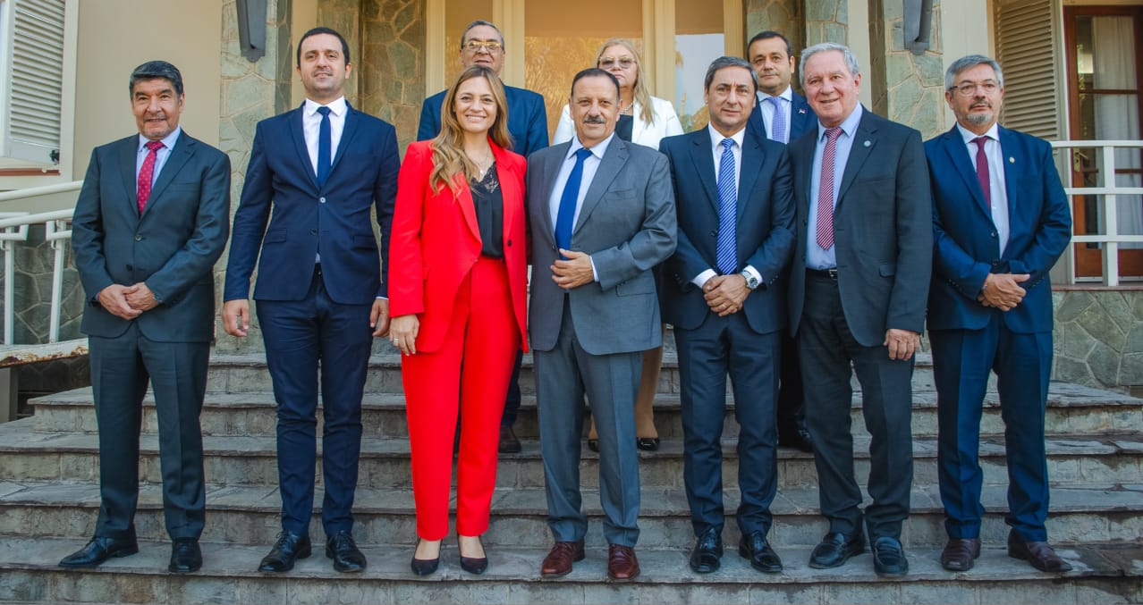 El gobernador Ricardo Quintela recibió a vicegobernadores que debatirán en el Parlamento del Norte Grande.