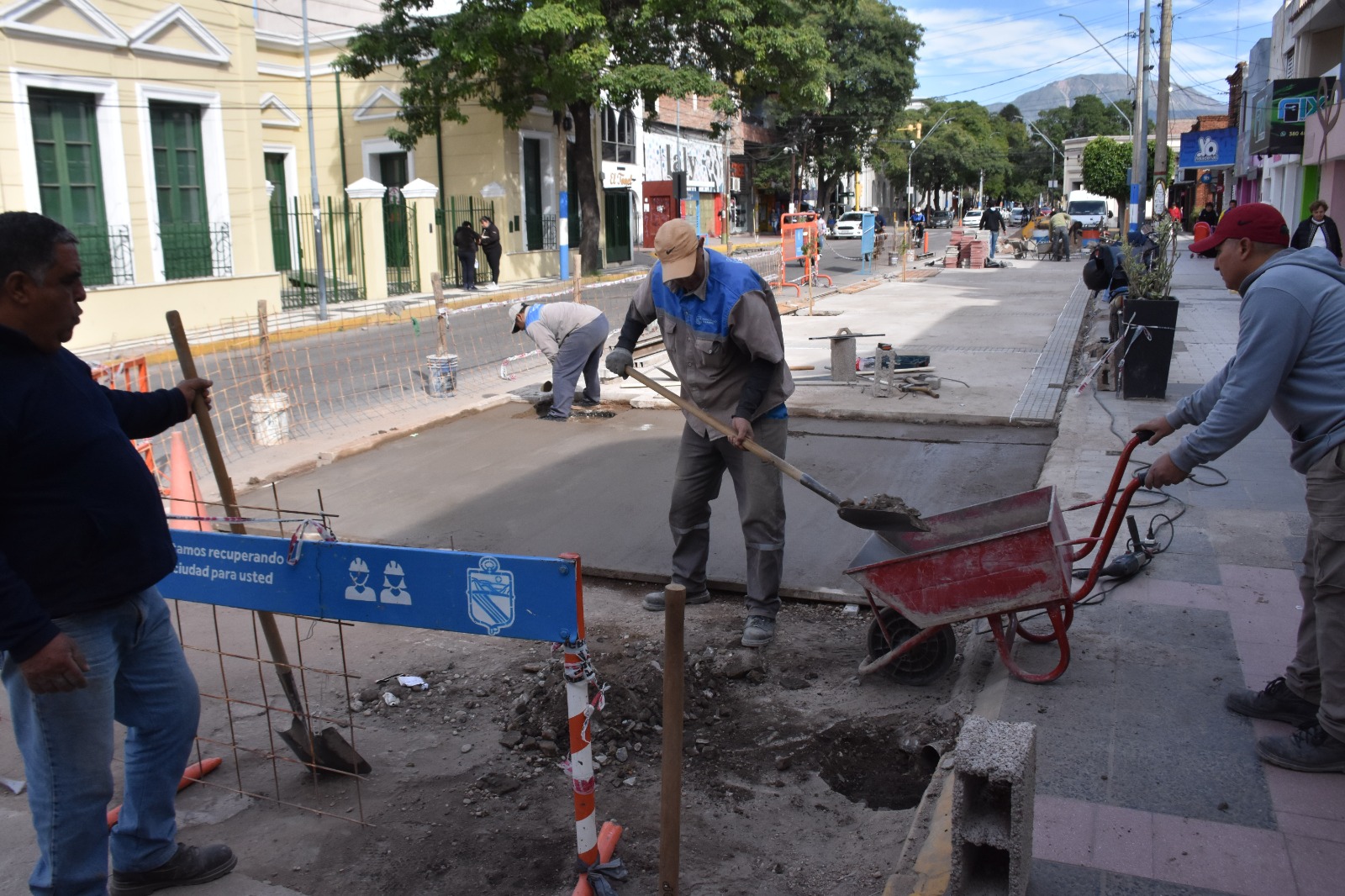 Avanza la recuperación de la Avenida Rivadavia