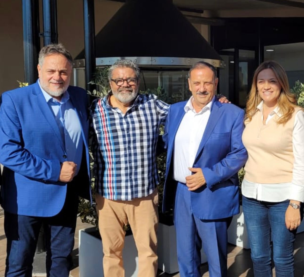 El gobernador Quintela mantuvo un encuentro con el líder de la UOCRA Nacional Gerardo Martínez