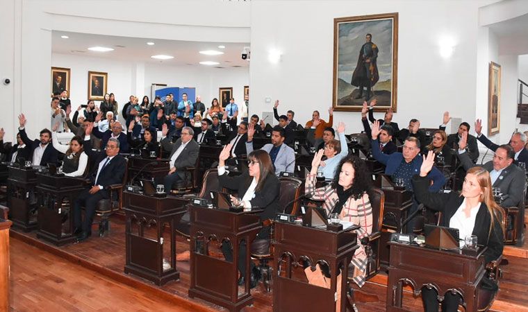 Diputados rechazaron la renuncia de la jueza Mazzuchelli y afrontará un jury de enjuiciamiento.