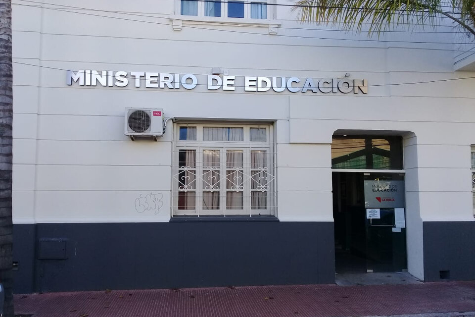 El Sistema Educativo Provincial como uno de los dos mejores pagos del NOA y dentro de los primeros cinco del País.