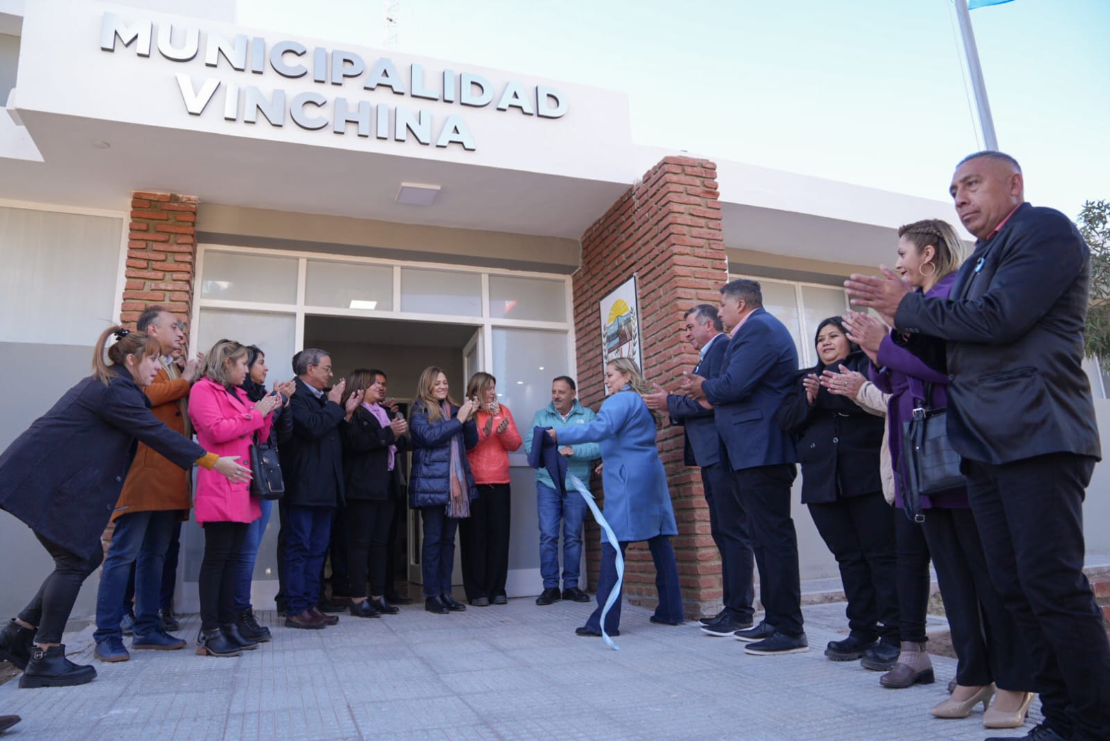 327° aniversario del Departamento. El gobernador Quintela encabezó la inauguración de obras y visita de refacciones en Vinchina.