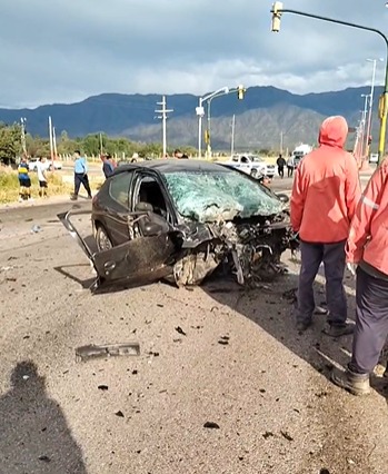 Viernes tragico en La Rioja. Tres personas perdieron la vida en un grave siniestro vial.