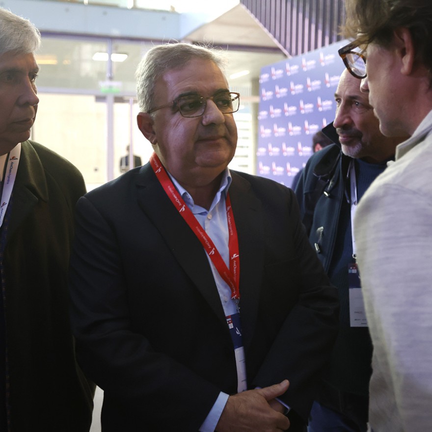 Catamarca: Jalil, aliado a Milei, enfrenta una rebelión docente que amenaza con extenderse a todos los estatales. 