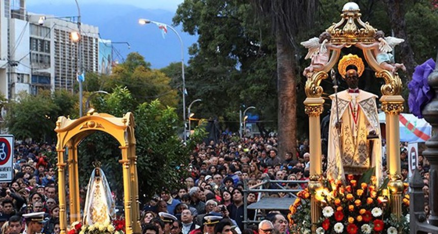 Comenzó la Novena de San Nicolás bajo el lema: “Vivamos en el Amor Fraterno”