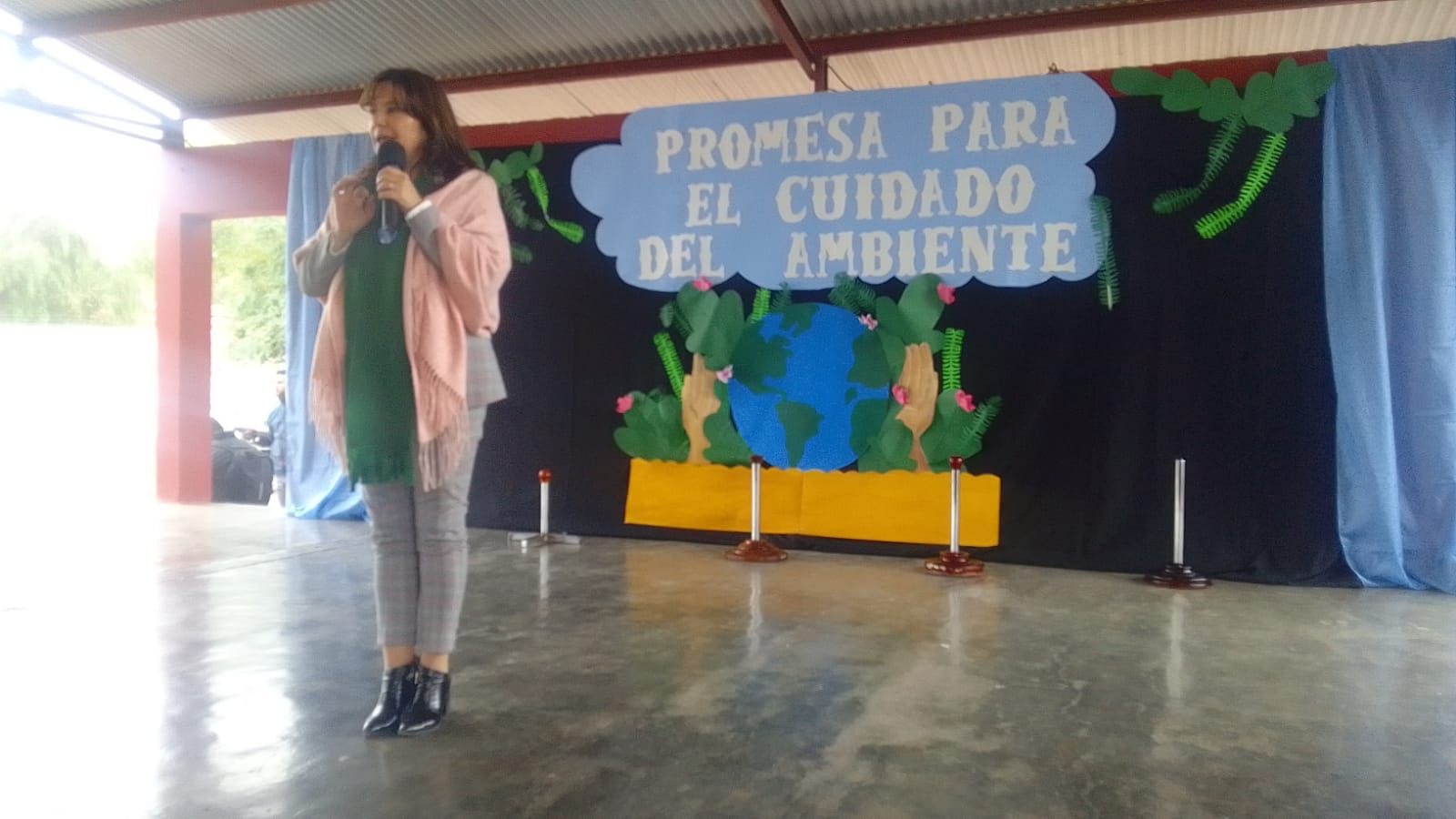 Inés Brizuela y Doria presidió el acto de promesa para el cuidado del medio ambiente. 
