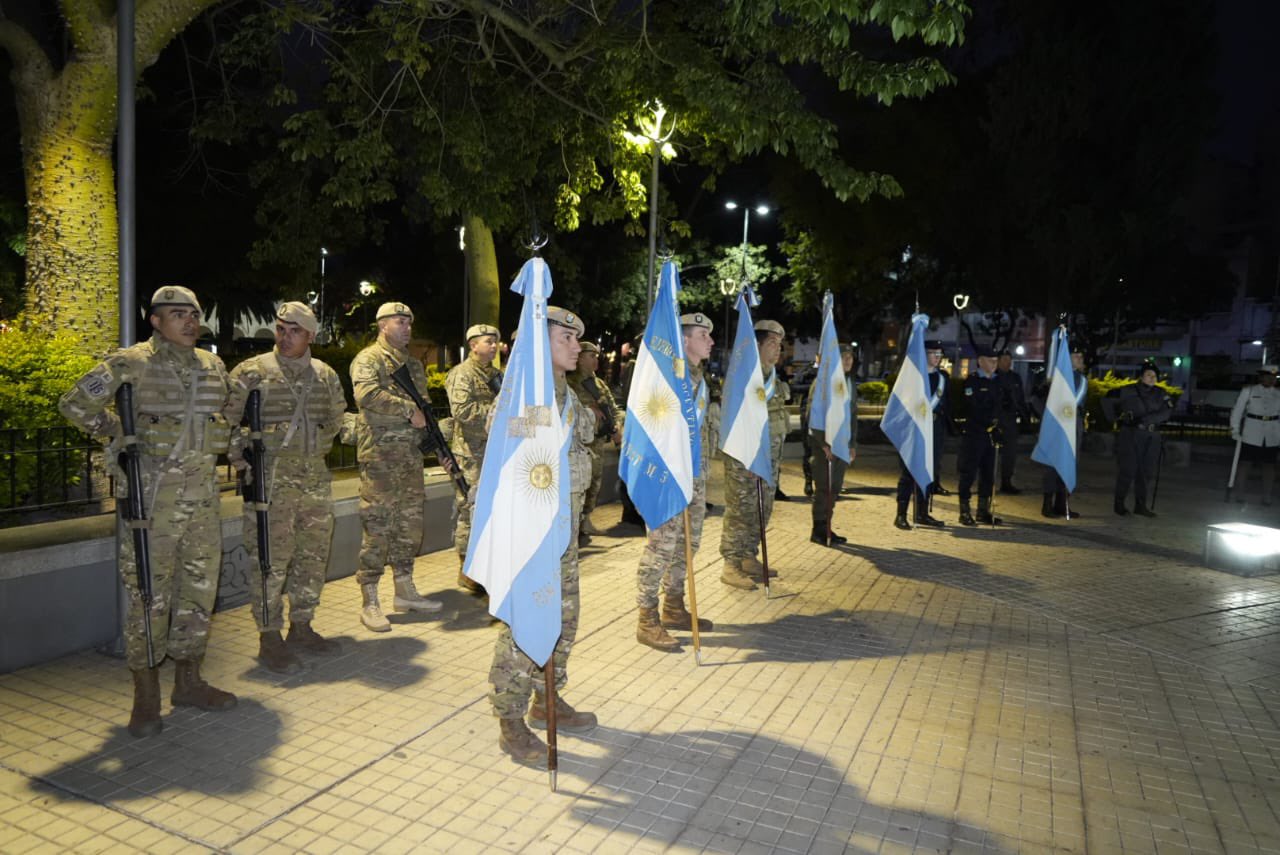 Dia de la Bandera: Autoridades rindieron homenaje a Belgrano