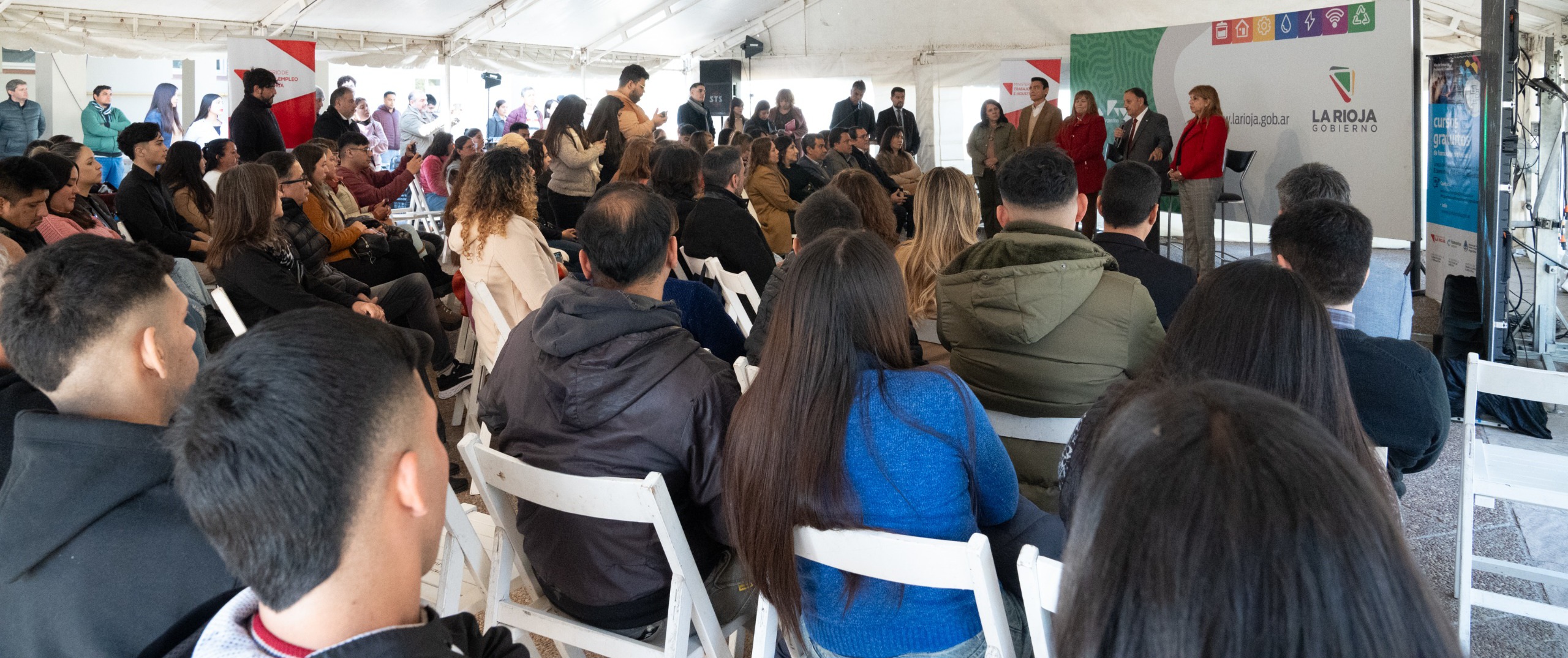 Más de 1.600 personas egresaron del Programa Provincial de Capacitación y Formación Profesional - Trayecto Formativo de Economía.