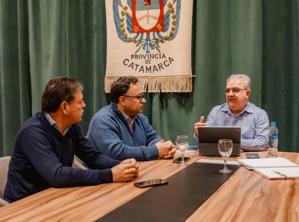 Catamarca aliada a Milei. La Provincia asistirá a los municipios con un crédito para pagar aguinaldos