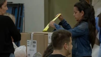 Llanto libertario. El Peronismo ganó en 4 de las 6 ciudades más pobladas de Santa Fe y recuperó Rosario después de 52 años.