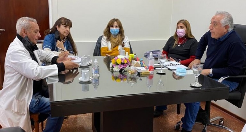 “El ministro Vergara nos dijo que el gobernador va a anunciar el aumento después del receso”