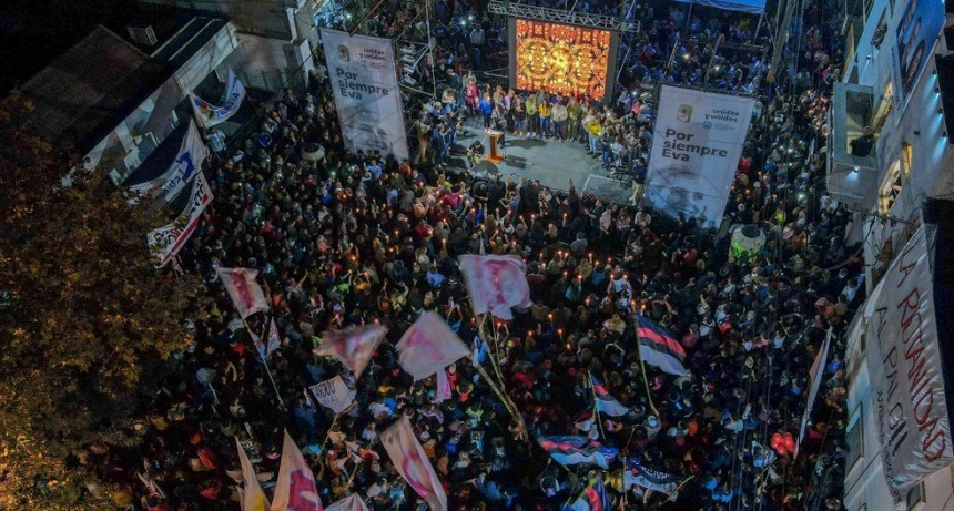 “Cacho” Luna planteó la necesidad de evocar la memoria de Evita en los desafíos del presente
