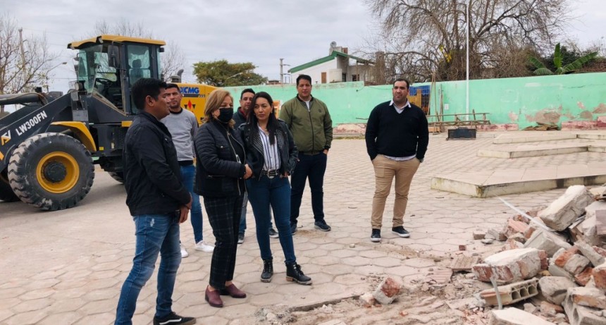 Comenzó la obra de refacción, remodelación y ampliación de la terminal de Chamical.