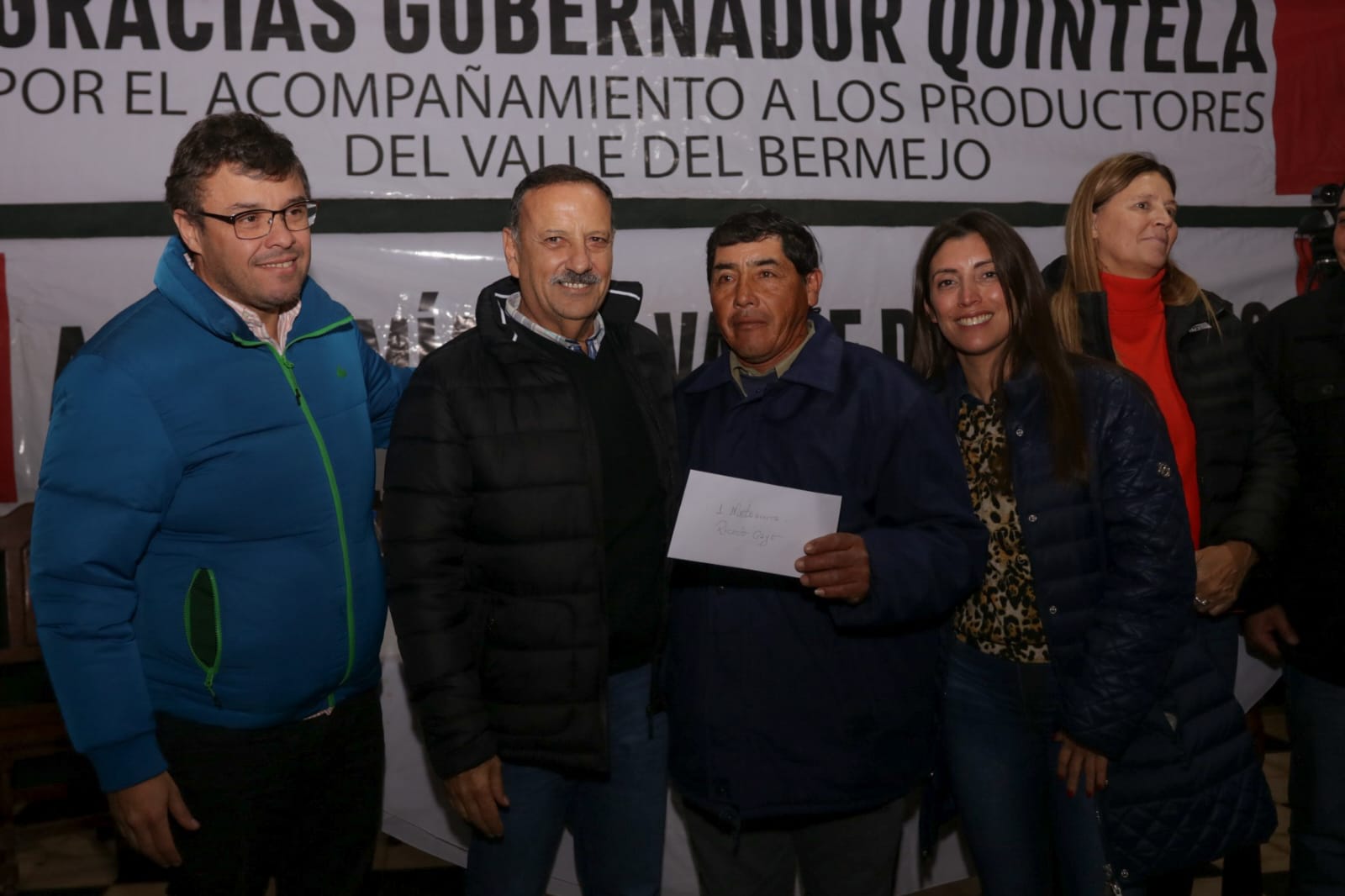 El gobernador Ricardo Quintela brindó ayuda por más de 21 millones de pesos a más de 200 productores de Felipe Varela 