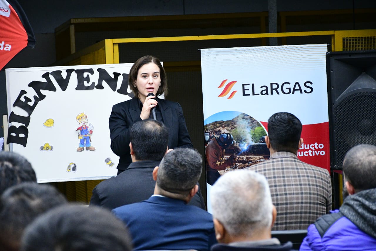 Empresas estatales apuestan a la educación, formación y profesionalización de las y los riojanos