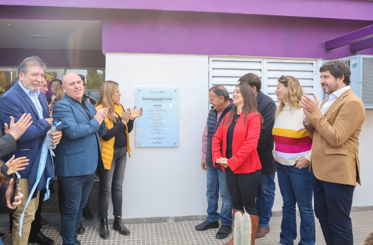 El gobernador Ricardo Quintela inauguró en Catuna la Agencia N°9 de Banco Rioja