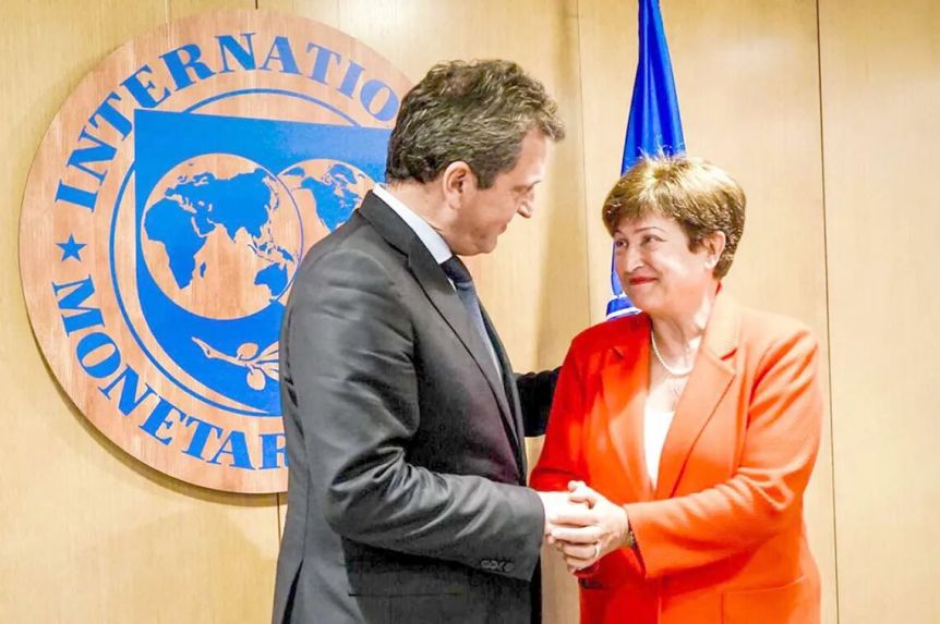 El Ministerio de Economía llegó a un acuerdo con el FMI
