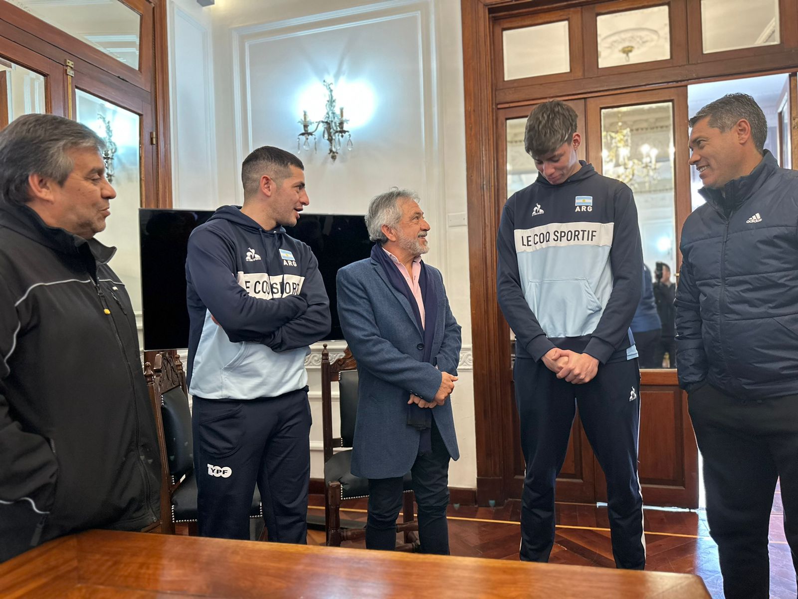 El Vóley U19 de Argentina y Egipto se preparan en la provincia para el próximo mundial.   