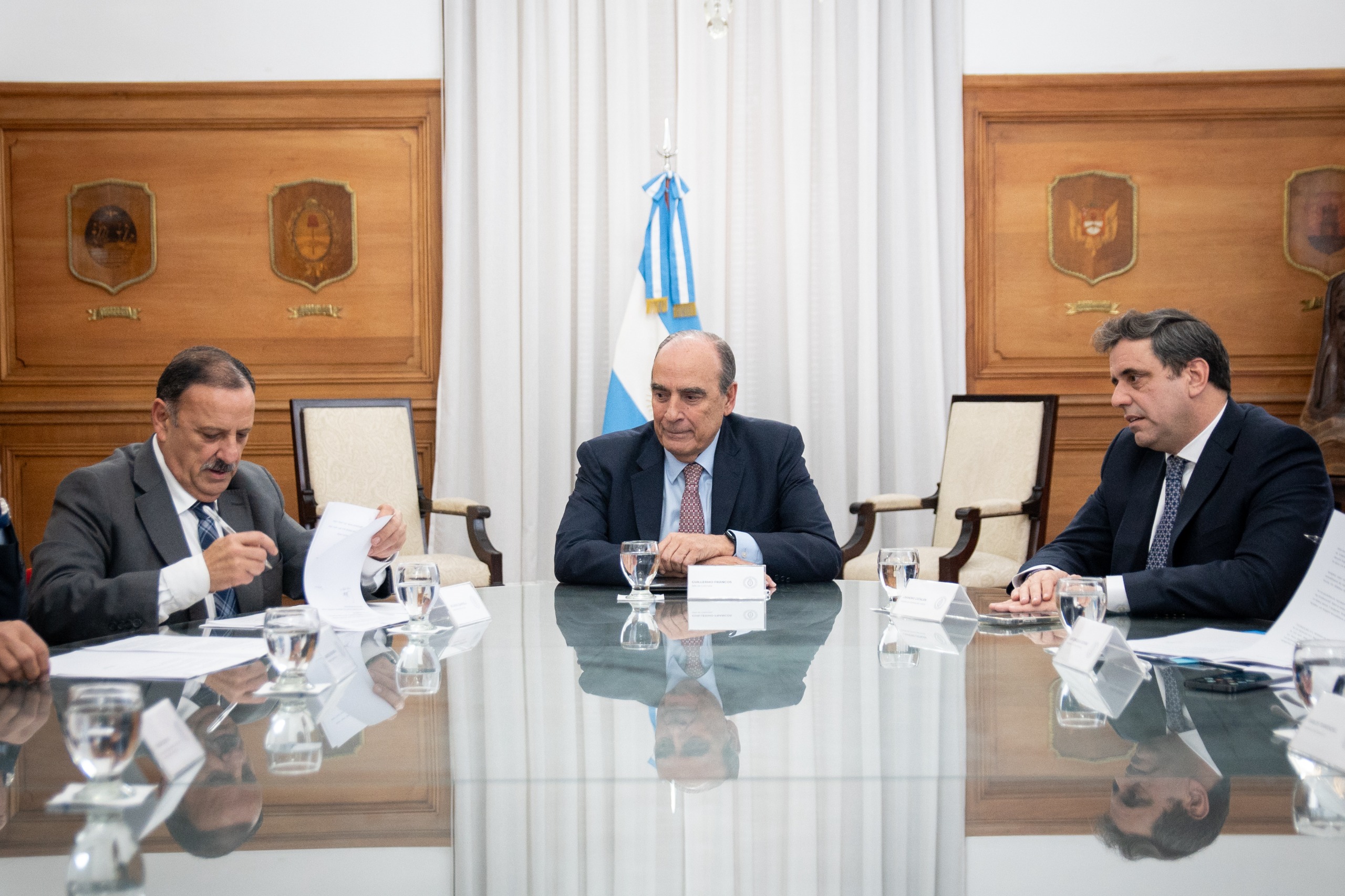 El gobernador Ricardo Quintela firmó un convenio con la Nación para reactivar la obra pública en La Rioja.
