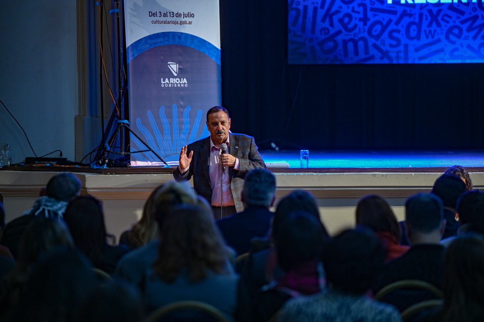 Ricardo Quintela: “La cultura invita a pensar, reflexionar y a defender la identidad de todas y todos los argentinos”.