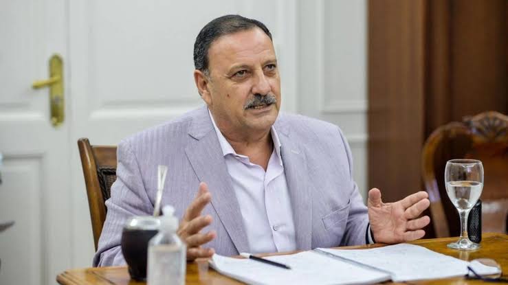 El Gobernador Ricardo Quintela anunció un aumento del 16% en los sueldos de los estatales