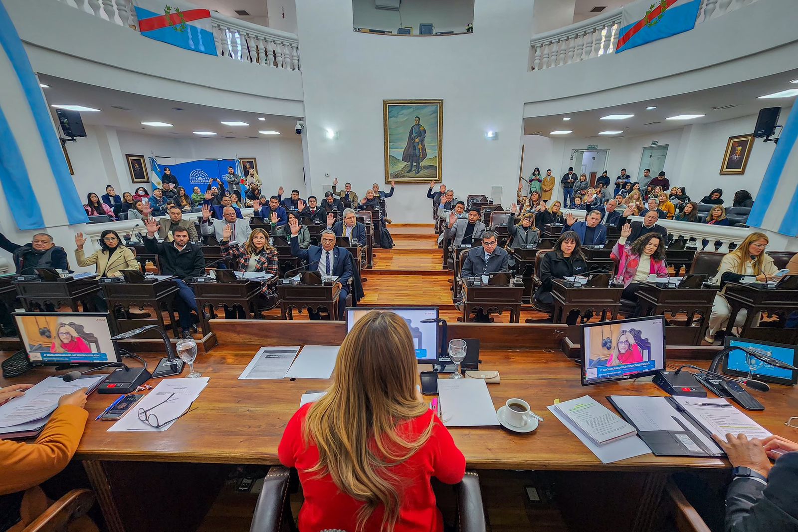 Ante la desidia y abandono del gobierno de Milei, Diputados aprobaron recuperar obras de viviendas paralizadas por Nación